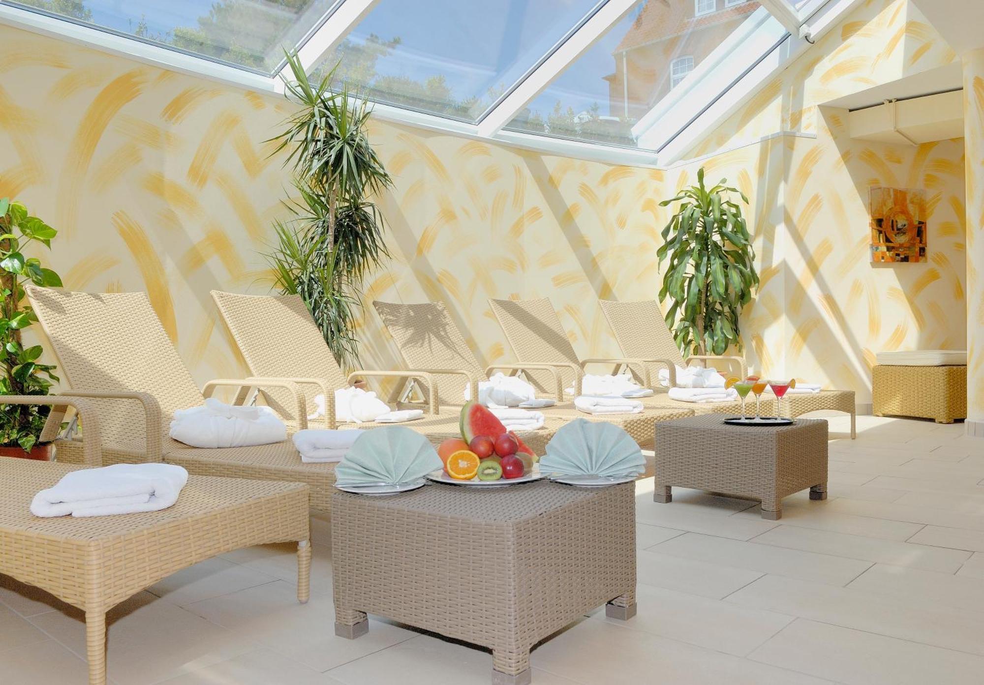 Nordseehotel Freese ยูอิสท์ ภายนอก รูปภาพ