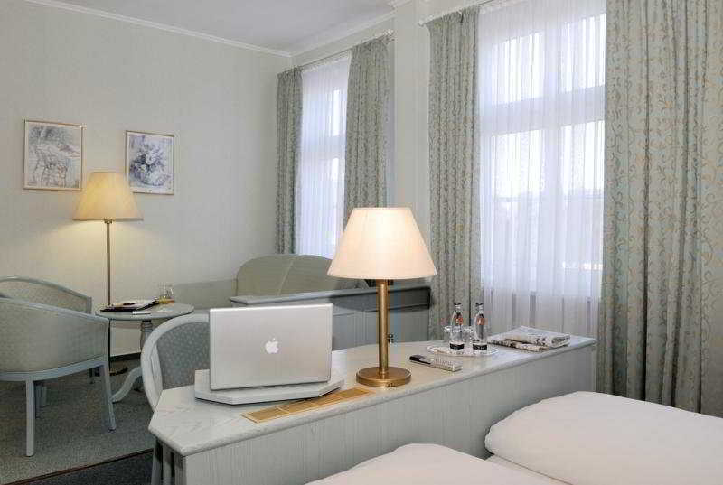 Nordseehotel Freese ยูอิสท์ ภายนอก รูปภาพ