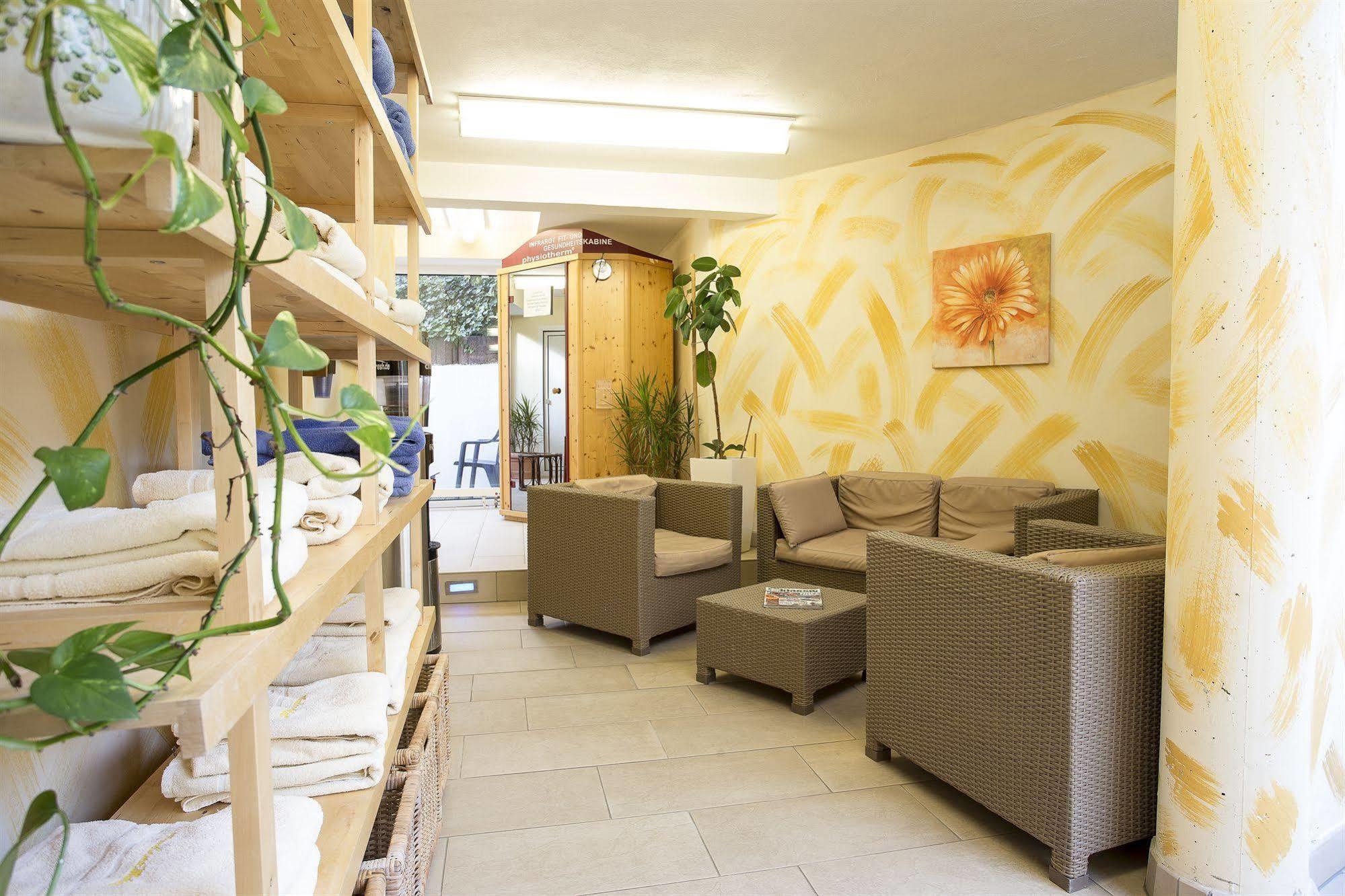 Nordseehotel Freese ยูอิสท์ ภายนอก รูปภาพ